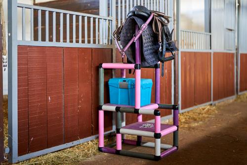 QUADRO construction with saddle